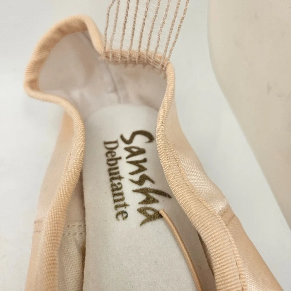 Sansha Debutante D101 Pointe Shoes 9M Peach Pink Ballet Dance NIB